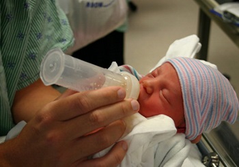 Η σημασία του μητρικού γάλακτος στα πρόωρα νεογνά