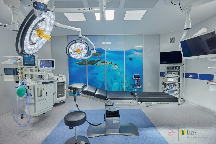 07/06/2021 - ΙΑΣΩ: Η πρώτη στην Ελλάδα υπερσύγχρονη, πλήρως ψηφιακή χειρουργική αίθουσα Modular Τοιχοποιίας