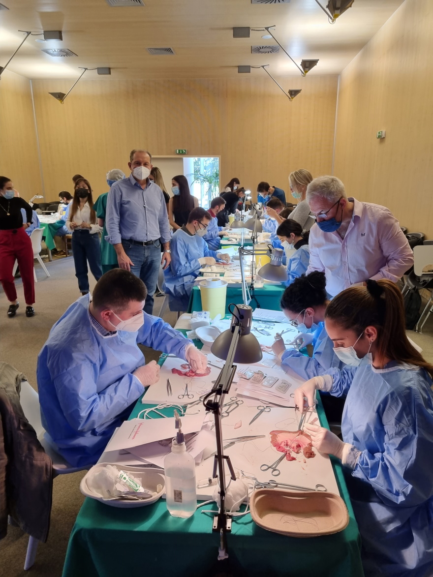 27/10/2021 - ΙΑΣΩ Θεσσαλίας: Με μεγάλη επιτυχία πραγματοποιήθηκε το διεθνές Course των βασικών χειρουργικών δεξιοτήτων (BSS)0