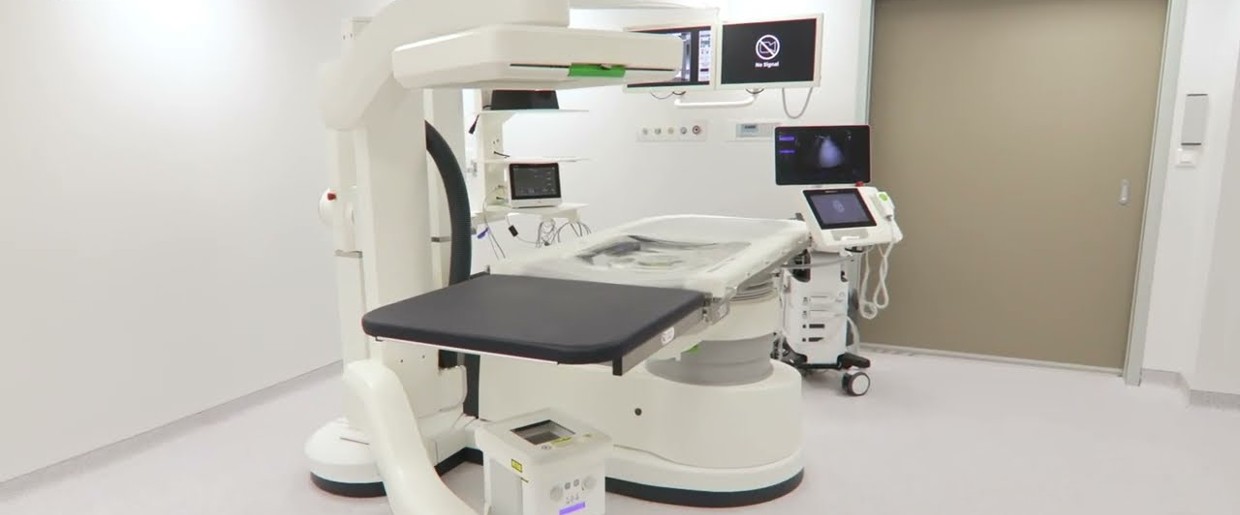 The most advanced Extracorporeal Shock Wave Lithotripsy system worldwide and one-of-a-kind in Greece, the latest generation Extracorporeal Lithotripter MODULITH SLX-F2 »connect« The most advanced Extracorporeal Shock Wave Lithotripsy system worldwide and one-of-a-kind in Greece, the latest generation Extracorporeal Lithotripter MODULITH SLX-F2 »connect«